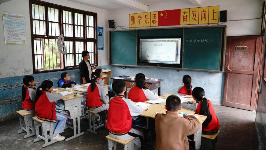 带家人看刀郎演唱会是什么体验,澳门传真内部传真信息,详细释义解释落实_开发版V9.15